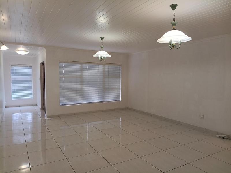 To Let 2 Bedroom Property for Rent in Plattekloof Western Cape